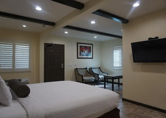Tuscan Garden Inn