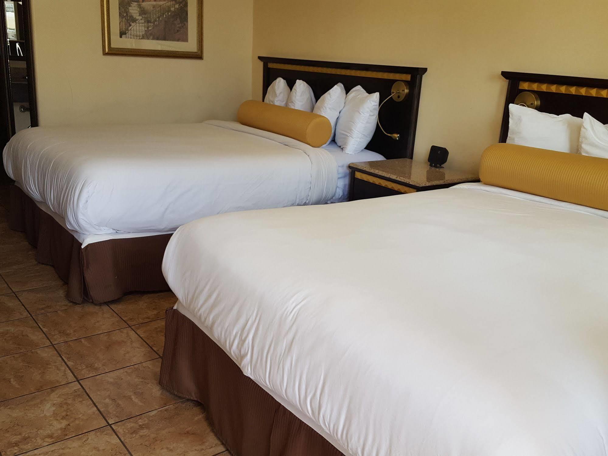 Hotel Tuscan Garden 3*