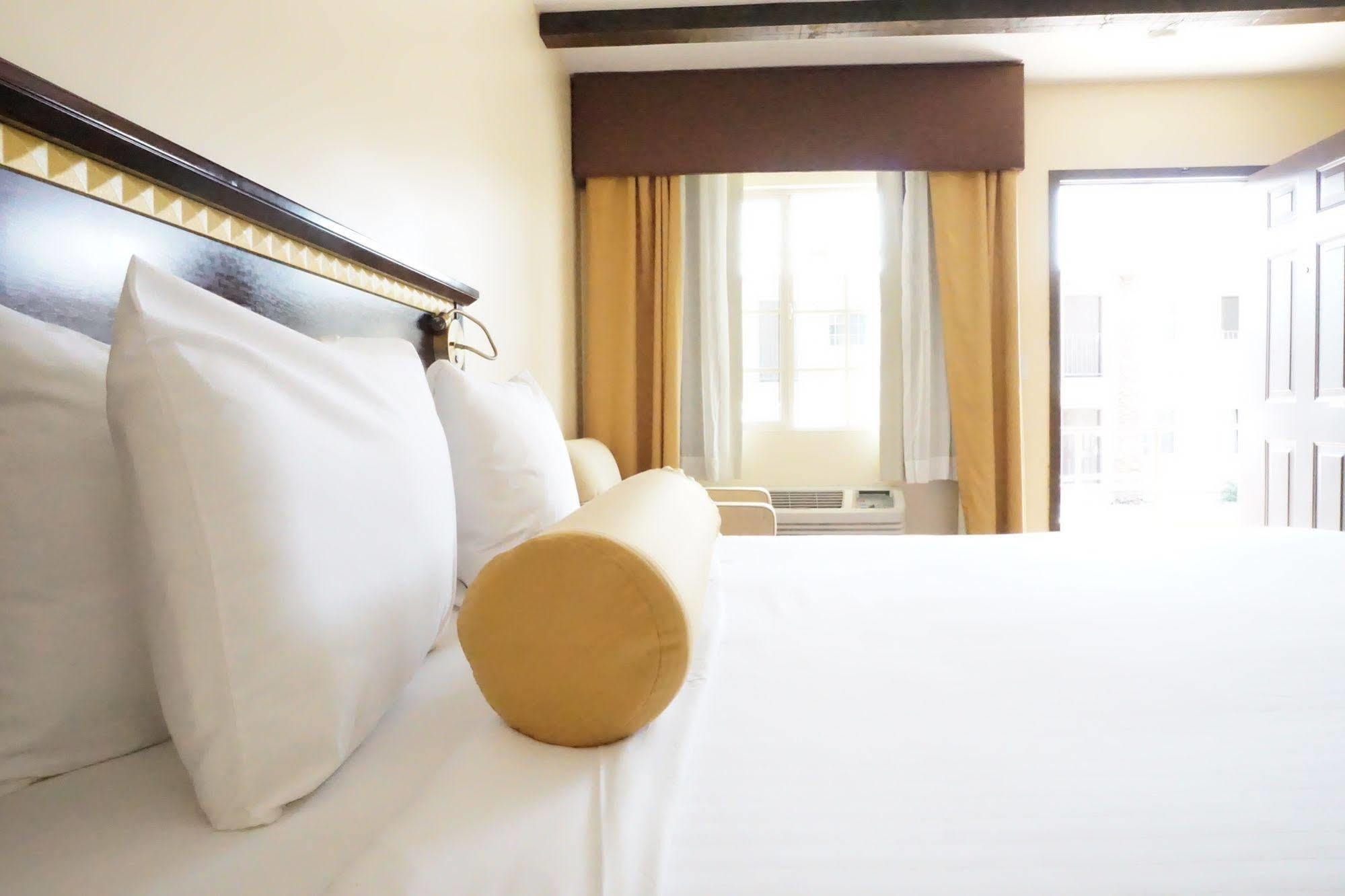 Tuscan Garden Hotel Los Angeles