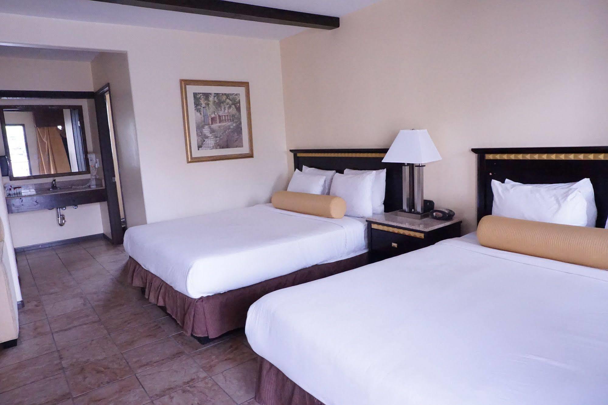 Hotel Tuscan Garden 3*